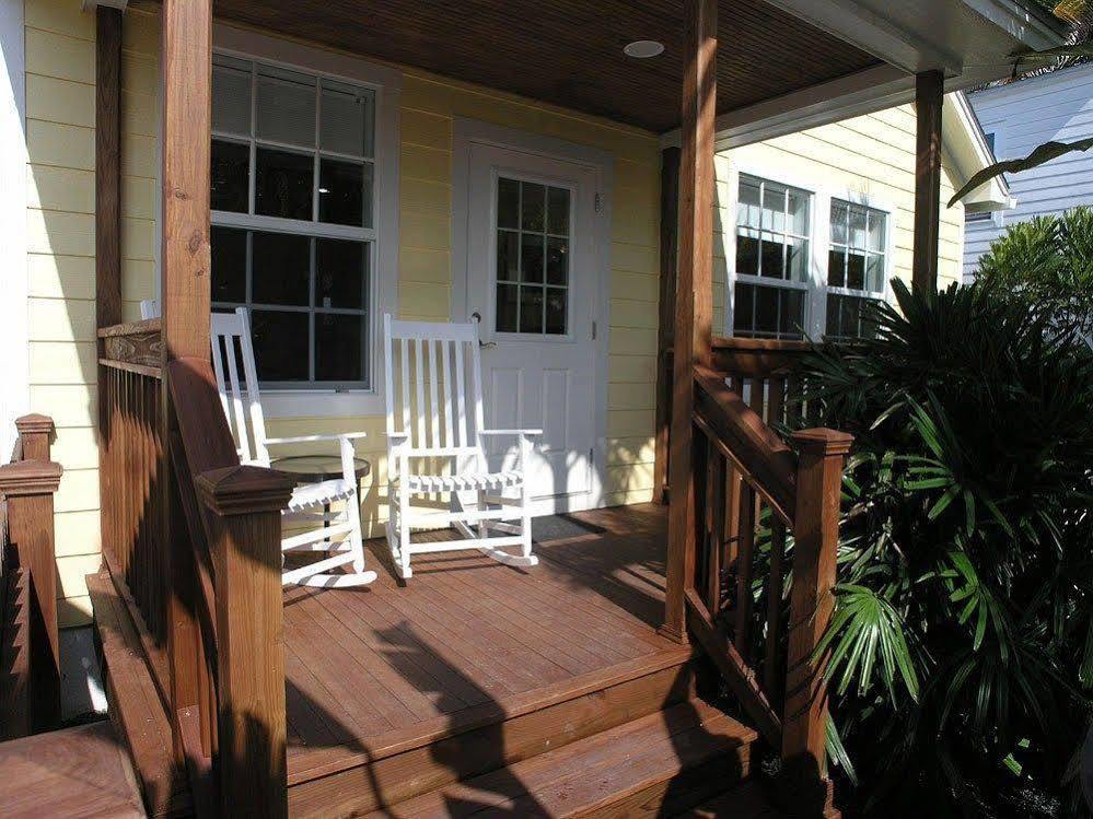 Travelers Palm Inn Key West Exterior photo